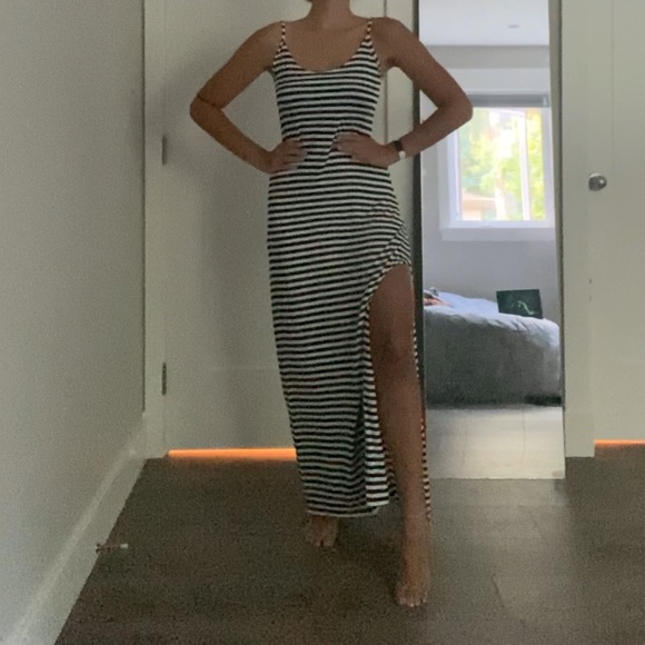 O’Neill Striped Maxi Dress - Picture 3 of 3